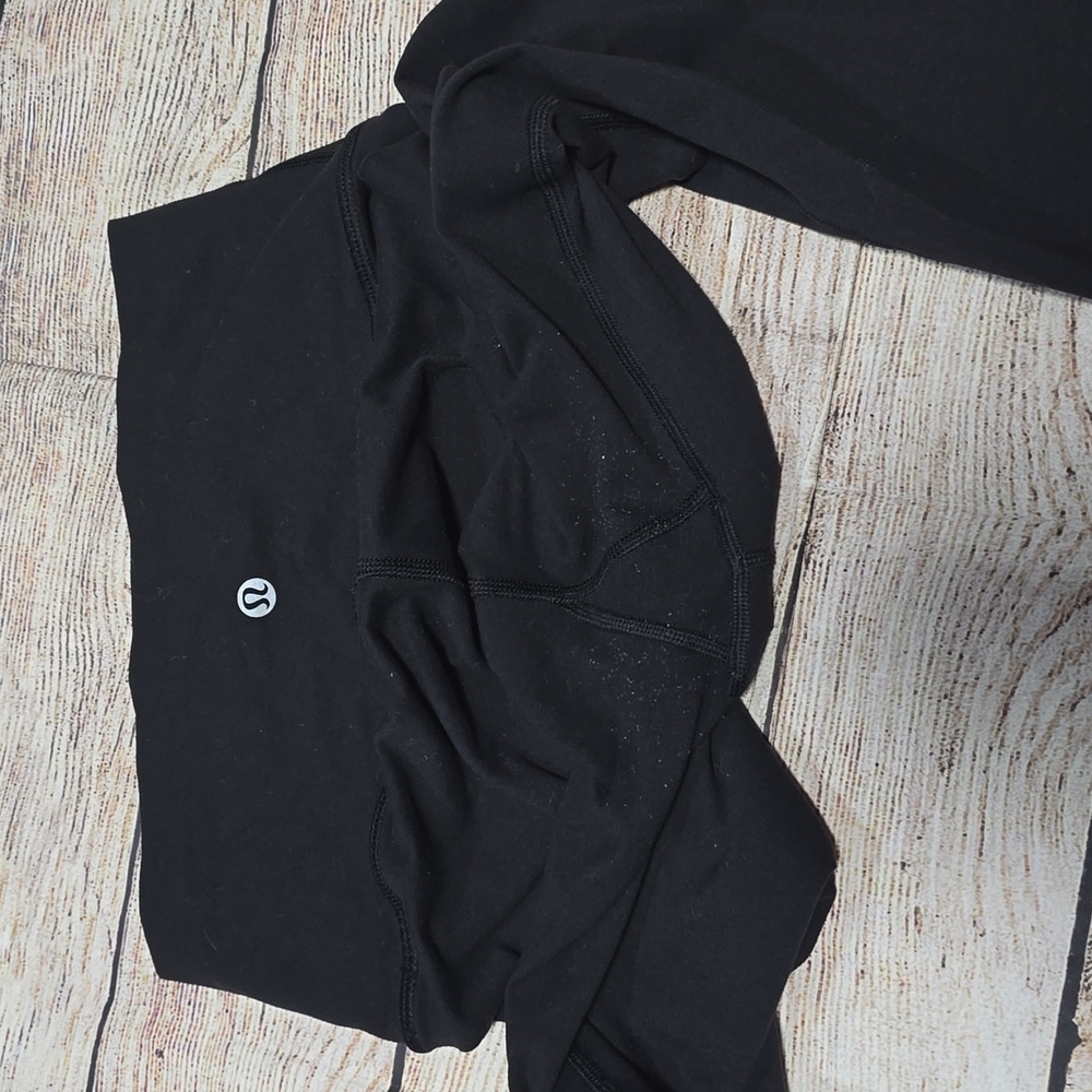 Lululemon Crop Leggings 19" size 4 - Picture 6 of 7